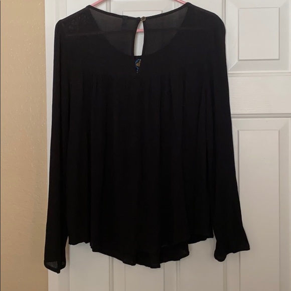 Black top with multicolor Embroidery - Picture 2 of 5